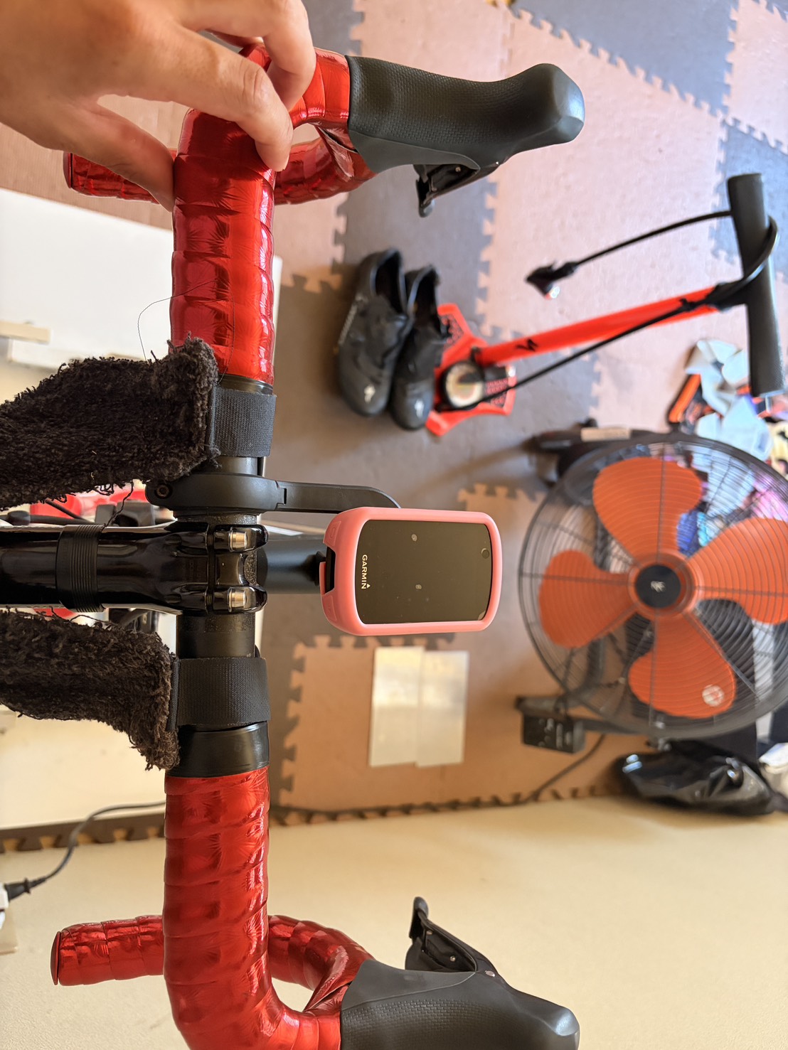 GT-ROLLER Q1.1でローラー練習を始めるRNC7のコックピット