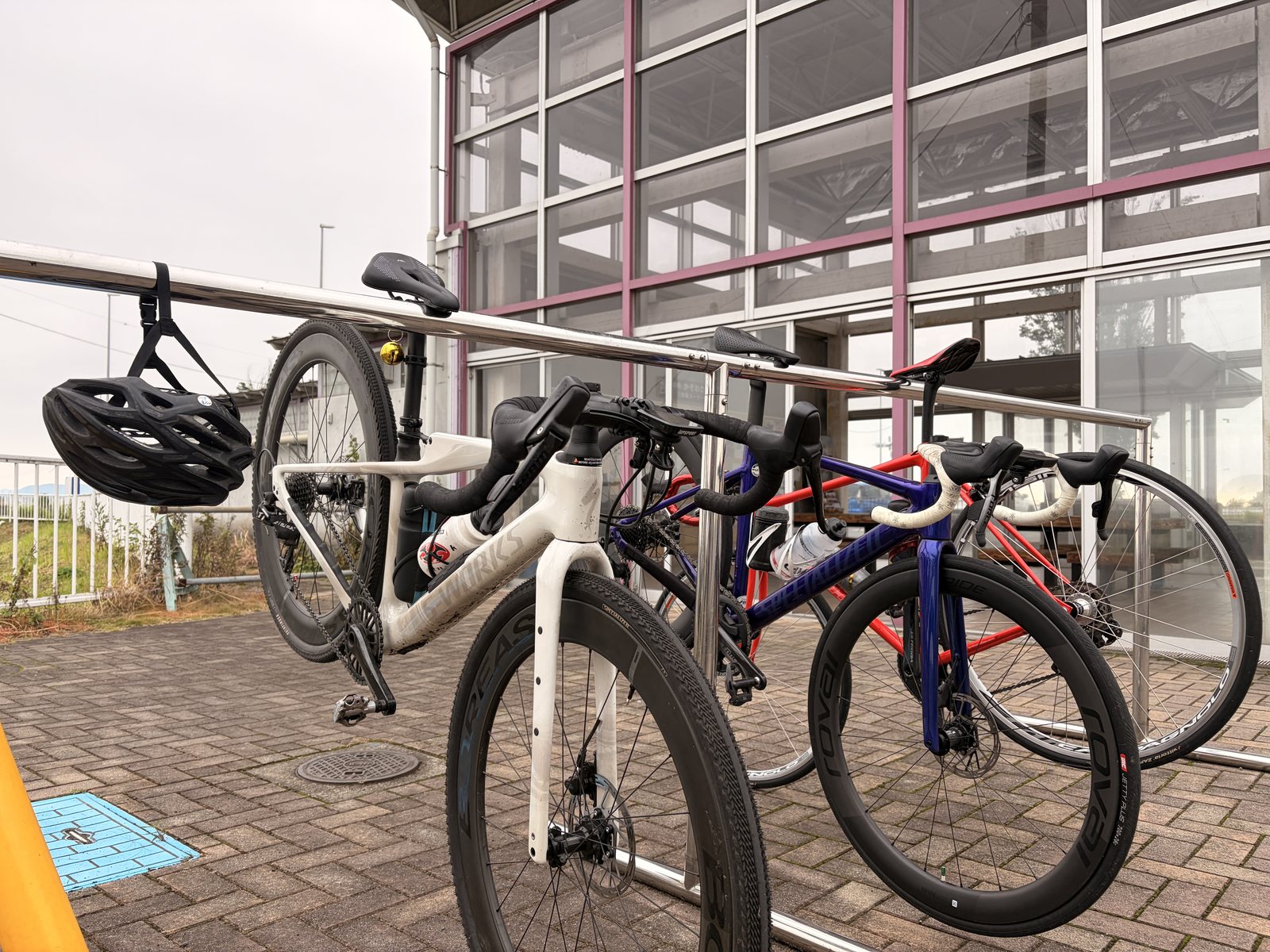 道の駅かぞわたらせで並んだDiverge、ALLEZ SPRINT、RNC7